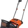 Black & Decker BLACK+DECKER GD300-QS Verticuteermachine - 600W - 30cm - Incl. 30 Liter Opvangbak -Tuin-Gereedschap Winkel 1047x1200