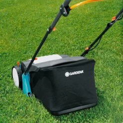 GARDENA EVC 1000 Verticuteermachine - Werkbreedte 30 Cm - Werkgebied 600m2 -Tuin-Gereedschap Winkel 1200x1200 175