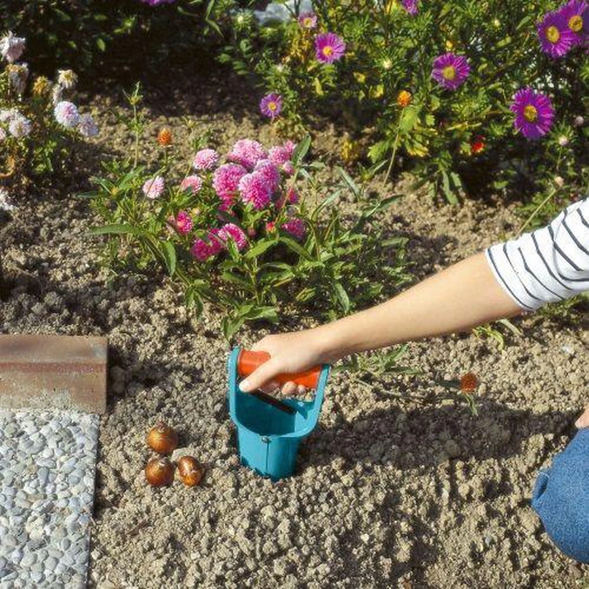 GARDENA Bollenplanter - Diepteaanduiding - Automatische Aardeloslating 10 GARDENA Bollenplanter - Diepteaanduiding - Automatische Aardeloslating - Afbeelding 8