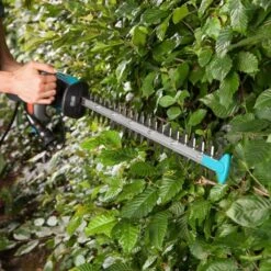 GARDENA - EasyCut 420/45 - Heggenschaar (gemotoriseerd) - Meslengte 45cm - Tandmes Opening 18mm -Tuin-Gereedschap Winkel 1200x1200 75