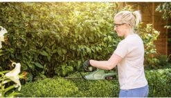 Bosch EasyHedgeCut 18-45 Heggenschaar - Zonder 18 V Accu En Lader 15 Bosch EasyHedgeCut 18-45 Heggenschaar - Zonder 18 V Accu En Lader -Tuin-Gereedschap Winkel 1200x692