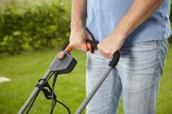 GARDENA - Powermax 32 - Grasmaaier (gemotoriseerd) - Maaibreedte 32 Cm - Gazons Tot 200 M2 -Tuin-Gereedschap Winkel 1200x799 62