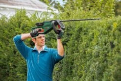 Bosch UniversalHedgeCut 18-55 Heggenschaar - Zonder 18V Accu En Oplader -Tuin-Gereedschap Winkel 1200x800 68