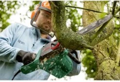 Bosch UniversalChain 35 Kettingzaag - 1800W - 350 Mm -Tuin-Gereedschap Winkel 1200x824 1