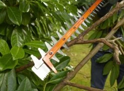 Black & Decker BLACK+DECKER BEHTS451-QS Heggenschaar - 550W - 60cm - Gesnoerd -Tuin-Gereedschap Winkel 1200x878 1