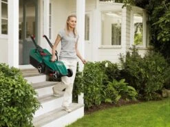 Bosch ARM 32 Grasmaaier - 1200 W 10 Bosch ARM 32 Grasmaaier - 1200 W -Tuin-Gereedschap Winkel 1200x899 4