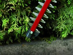 Einhell Accu Heggenschaar GE-CH 1846 Li-Solo Power X-Change (Li-Ion - 18 V - 46 Cm Zaaglengte - 15 Mm Tandafstand - Ergonomische Handgreep - Zonder Accu En Lader) 30 Einhell Accu Heggenschaar GE-CH 1846 Li-Solo Power X-Change (Li-Ion - 18 V - 46 Cm Zaaglengte - 15 Mm Tandafstand - Ergonomische Handgreep - Zonder Accu En Lader) -Tuin-Gereedschap Winkel 1200x900 1