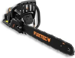 FUXTEC Kettingzaag Benzine - 61,5cc 2-takt - 51cm / 20 Inch Zwaardlengte - Incl. Zaagblad & Ketting - FX-KS262 - Black Edition -Tuin-Gereedschap Winkel 1200x934 1
