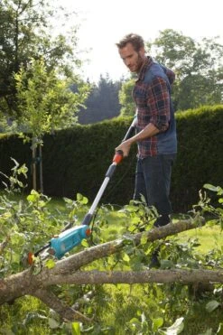 GARDENA - TCS 720/20 Kettingzaag - Max Bereik 4.40m 16 GARDENA - TCS 720/20 Kettingzaag - Max Bereik 4.40m -Tuin-Gereedschap Winkel 800x1200 36