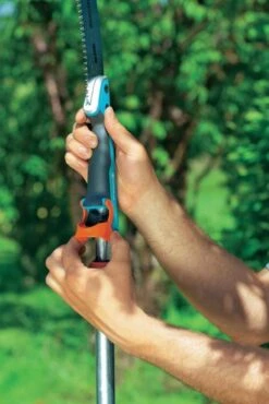 GARDENA Combisysteem Snoeizaag 300P Curved Takkenzaag - Meslengte 340 Mm - Exclusief Verlengstok -Tuin-Gereedschap Winkel 801x1200 6