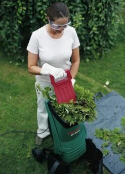 Bosch AXT Rapid 2200 Hakselaar - 2200 W - 90 Kg/u -Tuin-Gereedschap Winkel 862x1200