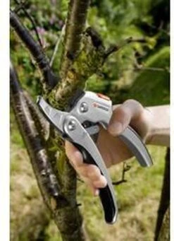 GARDENA - Comfort - Hefboomsnoeischaar Smartcut - Snoeischaar - Takdikte Max. 22 Mm -Tuin-Gereedschap Winkel 868x1200