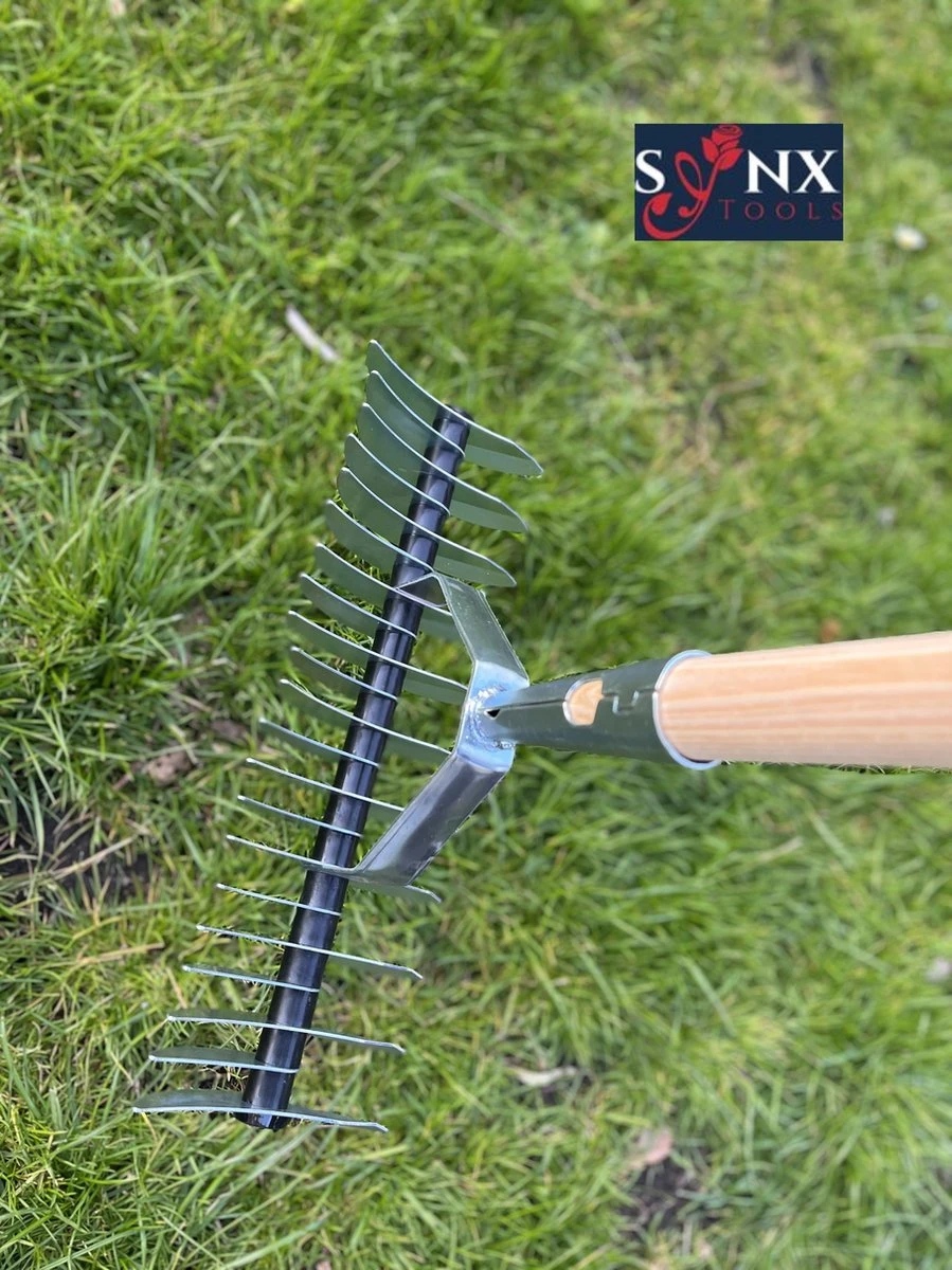 Synx Tools Verticuteerhark Verzinkt - Gazonbeluchters - Verticuteer / Harken - Bodembewerkers - Tuinartikelen / Tuingereedschap - Inclusief Steel 160cm 4 Synx Tools Verticuteerhark Verzinkt - Gazonbeluchters - Verticuteer / Harken - Bodembewerkers - Tuinartikelen / Tuingereedschap - Inclusief Steel 160cm - Afbeelding 2